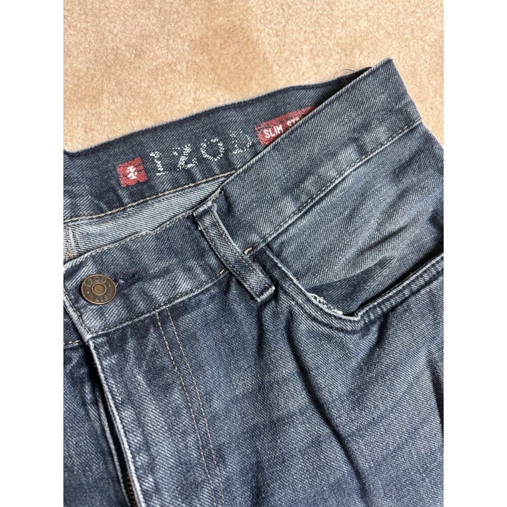Izod Slim Stretch Straight Jeans 36/30 - Picture 2 of 4